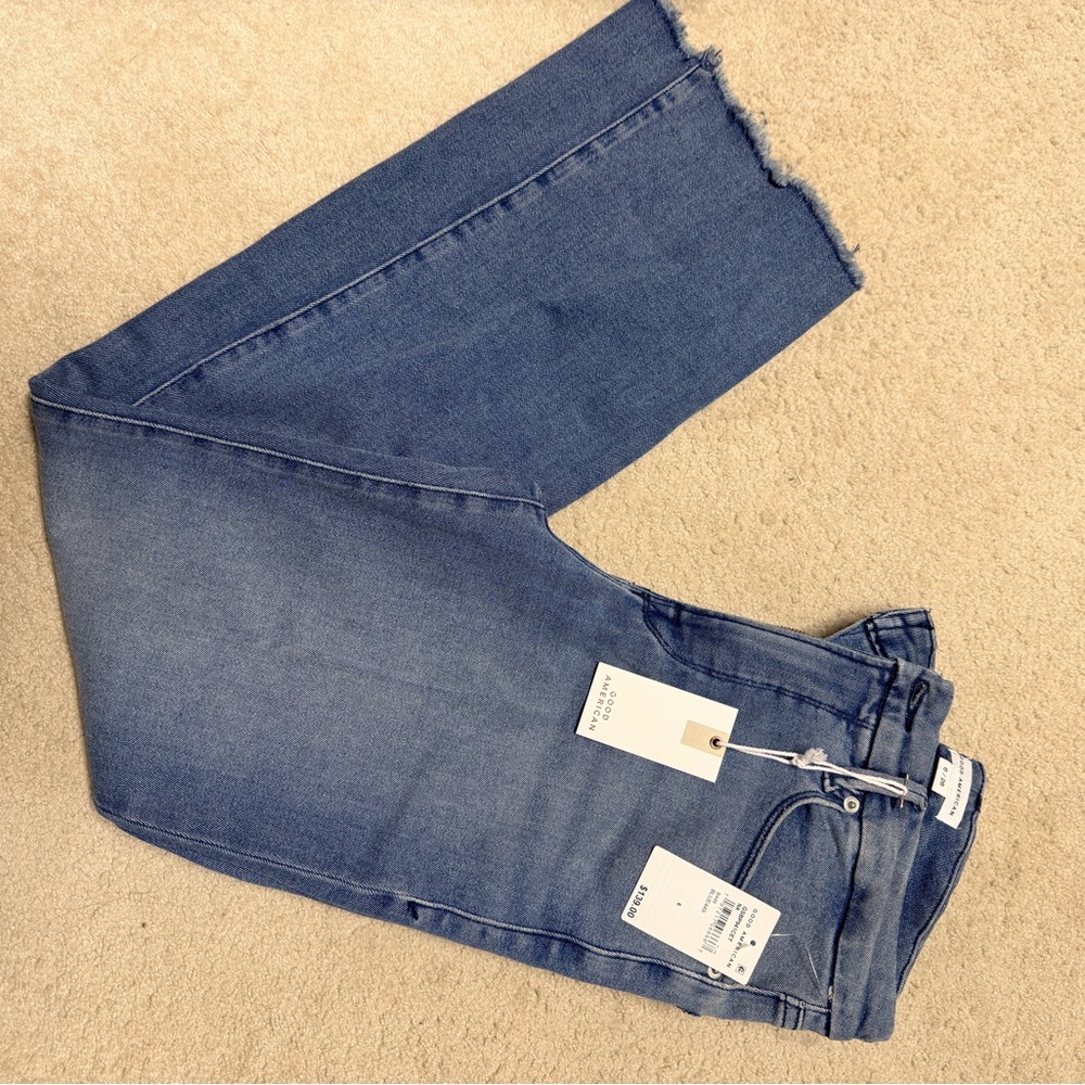 Good American Cropped Ankle Jeans in Blue